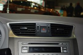 2014款日产轩逸1.6XV