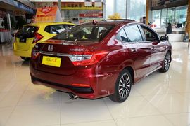 2015款本田凌派1.8L自动豪华版