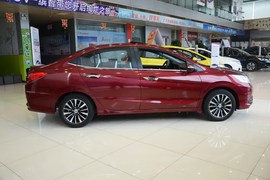 2015款本田凌派1.8L自动豪华版