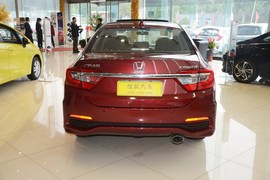 2015款本田凌派1.8L自动豪华版