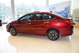 2015款本田凌派1.8L自动豪华版