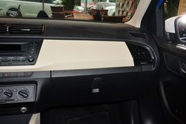 2015款斯柯达晶锐1.4L手动创行版