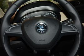 2015款斯柯达晶锐1.4L手动创行版