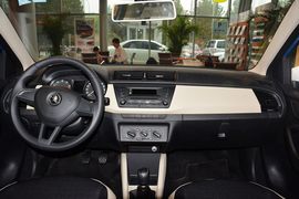 2015款斯柯达晶锐1.4L手动创行版