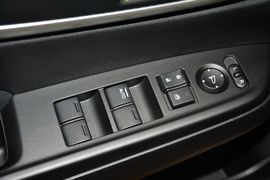 2015款本田凌派1.8L自动豪华版