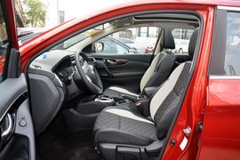 2016款日产逍客2.0L