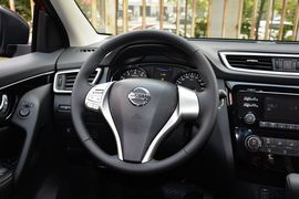 2016款日产逍客2.0L