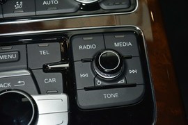 2014款奥迪A8L