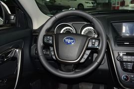 2016款奔腾X80