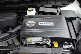 2015款日产楼兰混动2.5