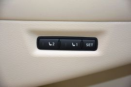 2015款日产楼兰混动2.5