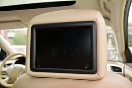 2015款日产楼兰混动2.5