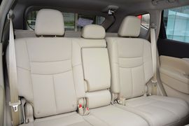 2015款日产楼兰混动2.5