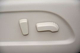 2015款日产楼兰混动2.5