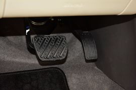 2015款日产楼兰混动2.5