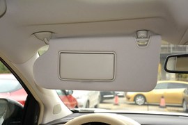 2015款日产楼兰混动2.5