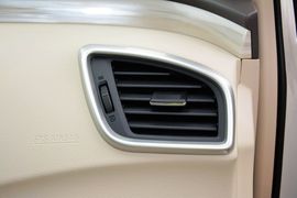 2015款日产楼兰混动2.5