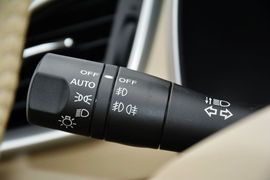 2015款日产楼兰混动2.5