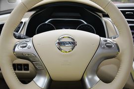 2015款日产楼兰混动2.5