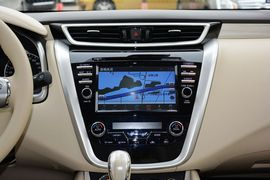 2015款日产楼兰混动2.5