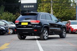 2016款Jeep大切诺基3.6L豪华导航版