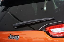 2014款Jeep自由光2.4L高性能版