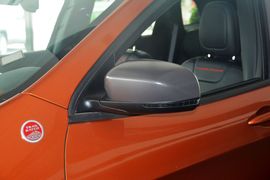 2014款Jeep自由光2.4L高性能版