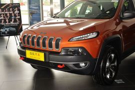 2014款Jeep自由光2.4L高性能版