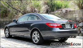 2010款奔驰E350试驾