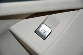 2016款宝马750Li