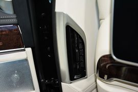 2016款宝马750Li