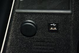 2016款宝马750Li