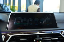 2016款宝马750Li