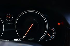 2016款宝马750Li
