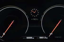 2016款宝马750Li