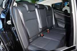 2016款斯巴鲁力狮2.5L全驱荣耀版