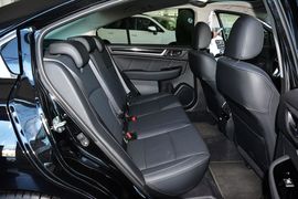 2016款斯巴鲁力狮2.5L全驱荣耀版