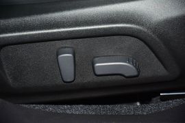 2016款斯巴鲁力狮2.5L全驱荣耀版