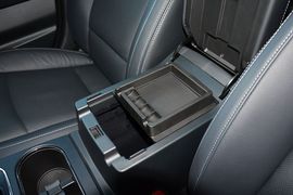 2016款斯巴鲁力狮2.5L全驱荣耀版