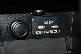 2016款斯巴鲁力狮2.5L全驱荣耀版