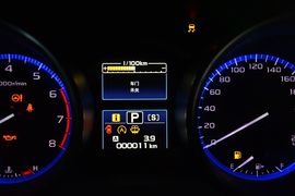 2016款斯巴鲁力狮2.5L全驱荣耀版