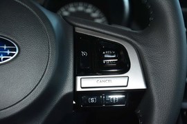 2016款斯巴鲁力狮2.5L全驱荣耀版