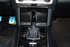 2016款斯巴鲁力狮2.5L全驱荣耀版