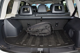 2015款Jeep自由客2.4L豪华导航版