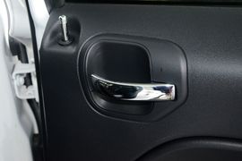 2015款Jeep自由客2.4L豪华导航版