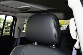 2015款Jeep自由客2.4L豪华导航版