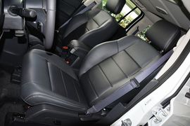 2015款Jeep自由客2.4L豪华导航版