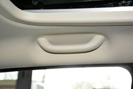 2015款Jeep自由客2.4L豪华导航版