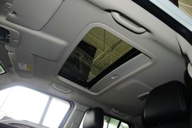 2015款Jeep自由客2.4L豪华导航版