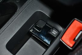 2015款Jeep自由客2.4L豪华导航版